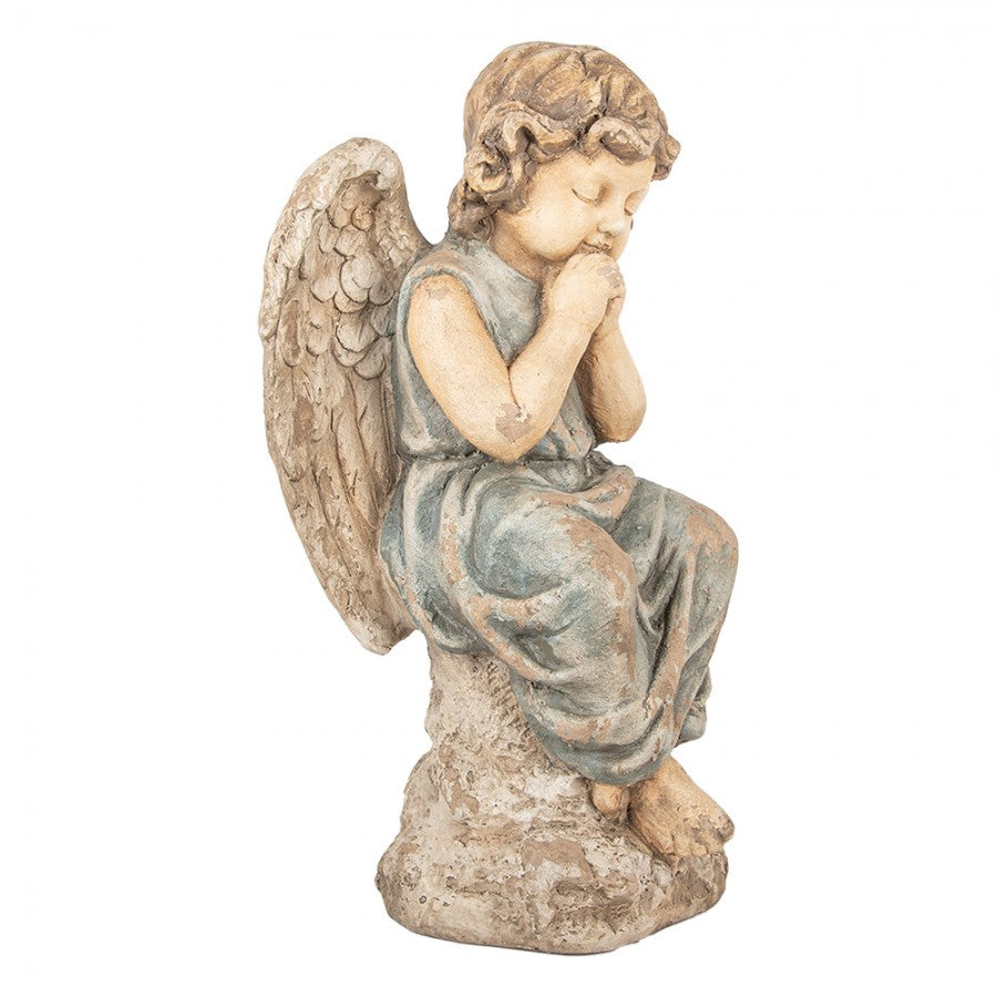 Magnesia-Dekorationsfigur Träumendes Engelskind auf Fels Rauchblau-Beige 32x23x56 cm von Clayre & Eef (5MG0088)