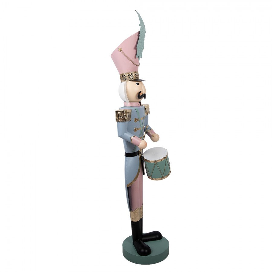 Monumentale Weihnachtsfigur Nussknacker-Trommler Pastellblau-Rosa Metall 32x25x122 cm von Clayre & Eef (5Y1449)