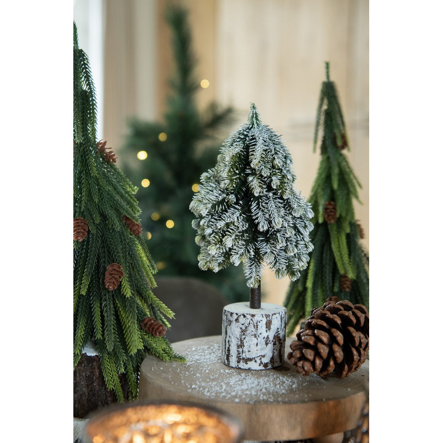 Deko-Weihnachtsbaum mit Birkenholzfuß verschneit Grün 11x11x25 cm von Clayre & Eef (65573)