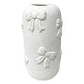 Coquette-Dekovase mit Allover-3D-Schleifen Mattweiß Terrakotta Ø 16x30 cm von Clayre & Eef (6TE0599)